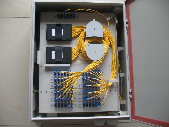 1*64 Fiber Optic Terminal Box installed with 1*32 , 1*64 PLC ABS packing splitter